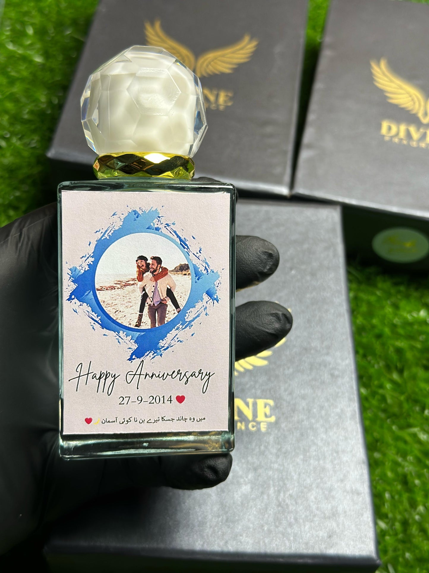 CUSTOMIZE  PICTURE ON PERFUME