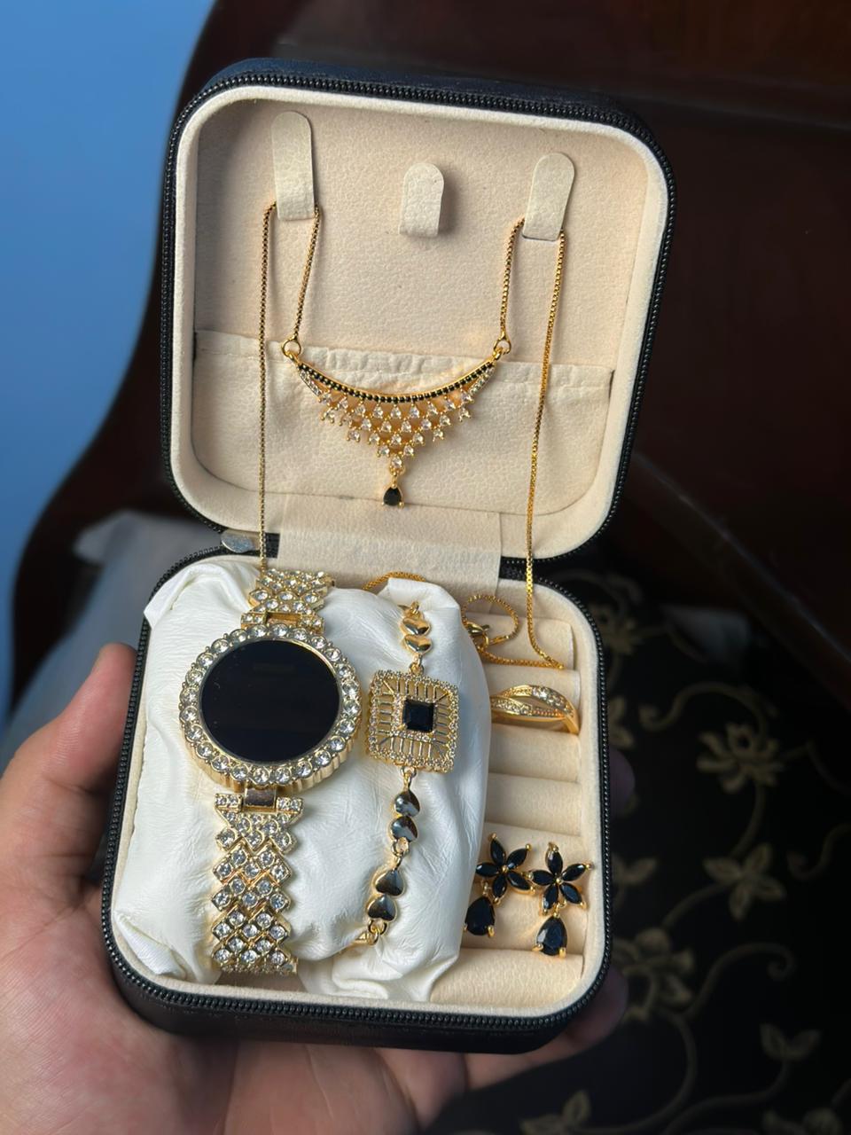 Jewlery Box 5in1 - Bracelet watch- Ring -Necklace-Bracelet-Earings